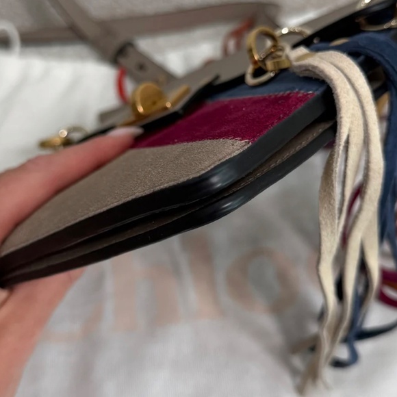 Chloé Jane Small Tassel-Trim Leather Crossbody Bag - Picture 4 of 16